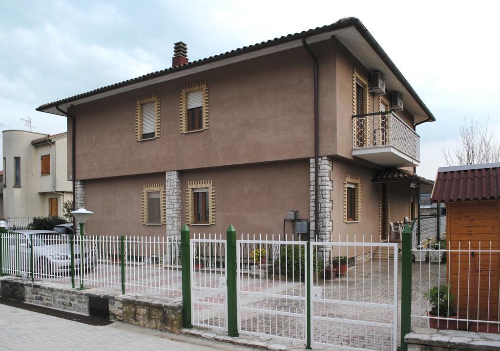 A Casa Di Gianna B&B Риети Екстериор снимка